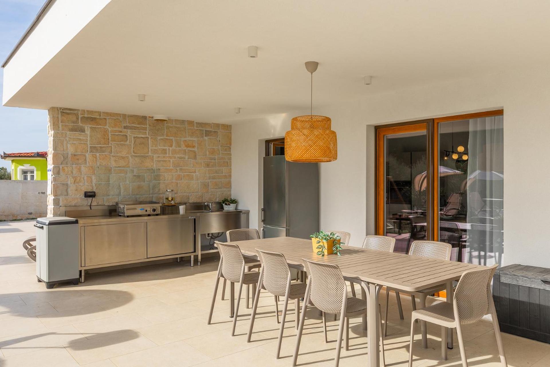 San Zusto, 1600 M2 Plot Area, Heated Pool With Hydromassage Zone Willa *