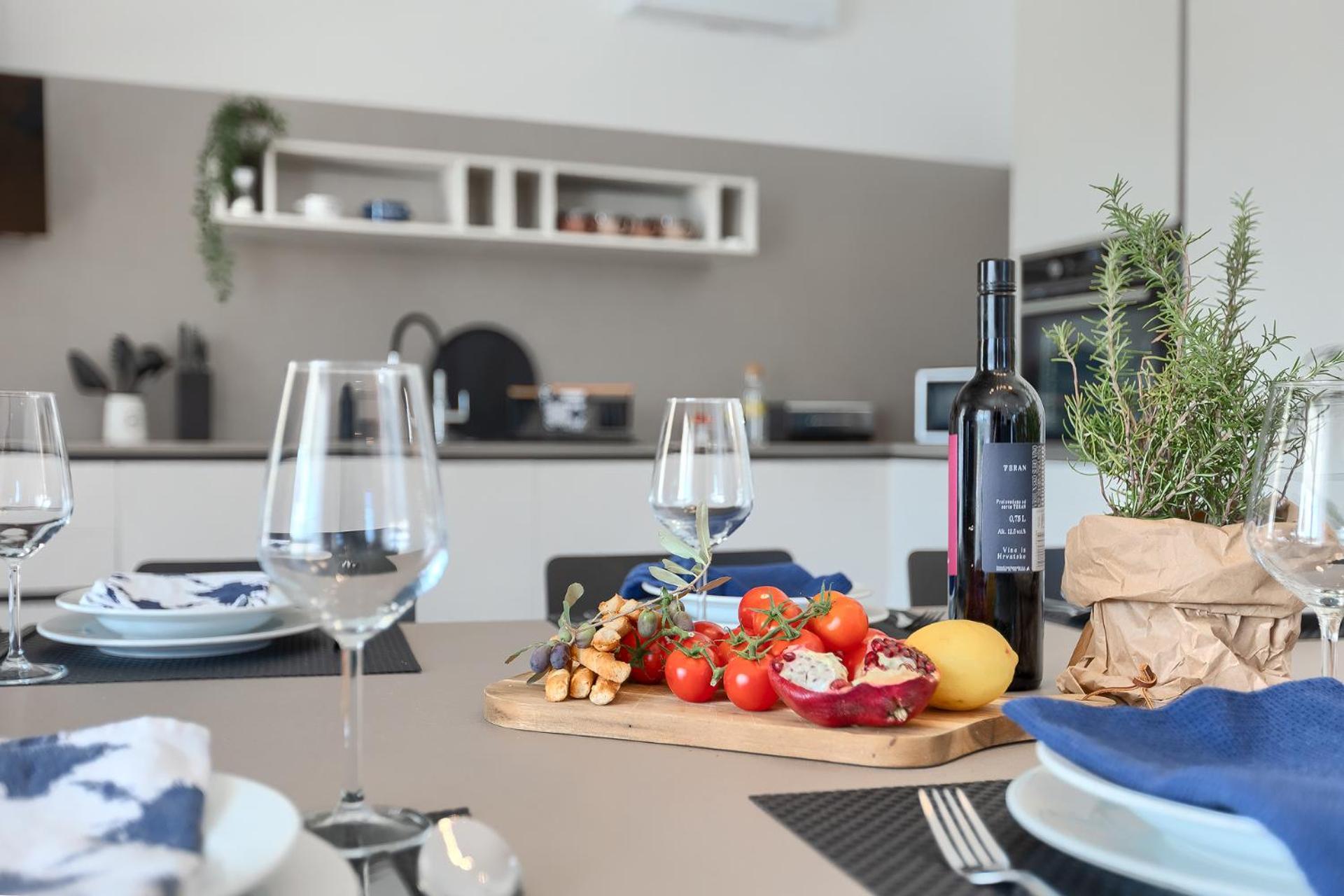 San Zusto, 1600 M2 Plot Area, Heated Pool With Hydromassage Zone Galižana