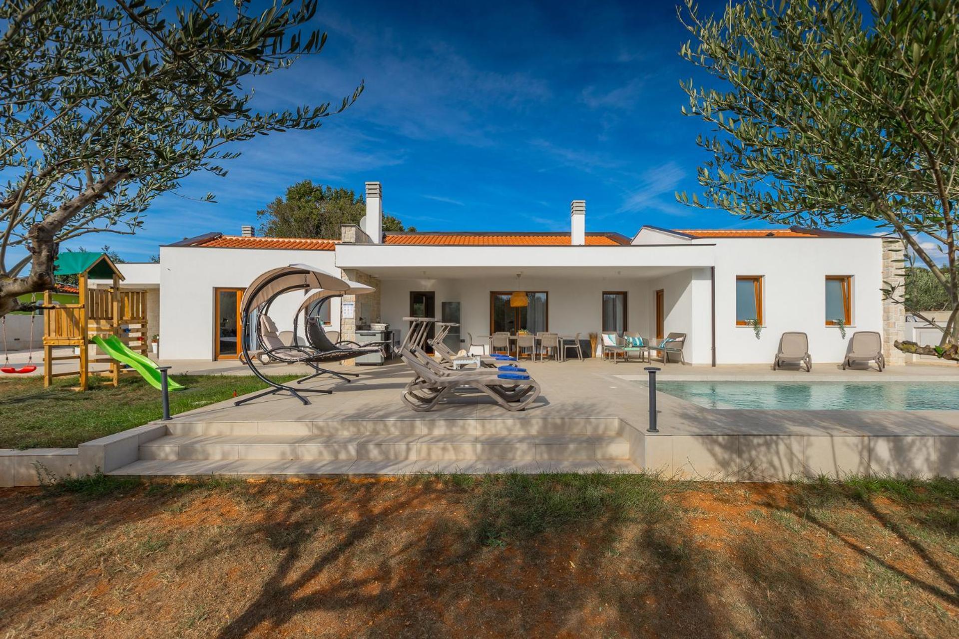 Willa San Zusto, 1600 M2 Plot Area, Heated Pool With Hydromassage Zone *